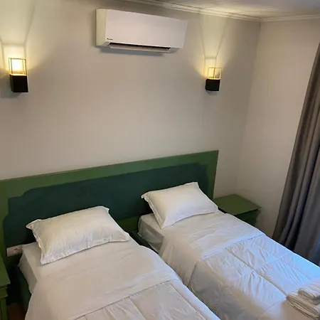 “sarajet” 住宿加早餐酒店 3*